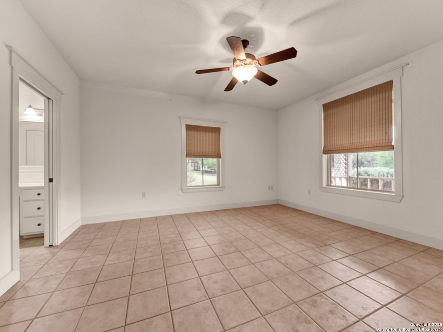 1210 Whispering Woods New Braunfels TX 78132
