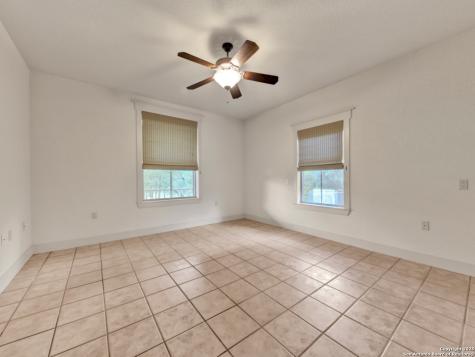 1210 Whispering Woods New Braunfels TX 78132