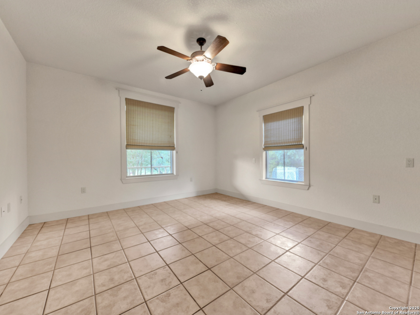 1210 Whispering Woods New Braunfels TX 78132