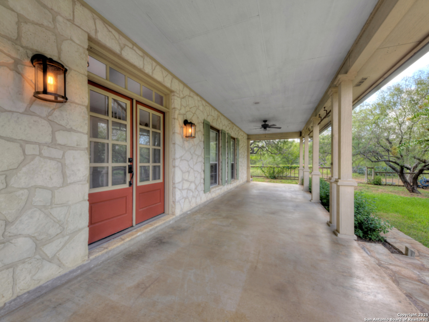 1210 Whispering Woods New Braunfels TX 78132