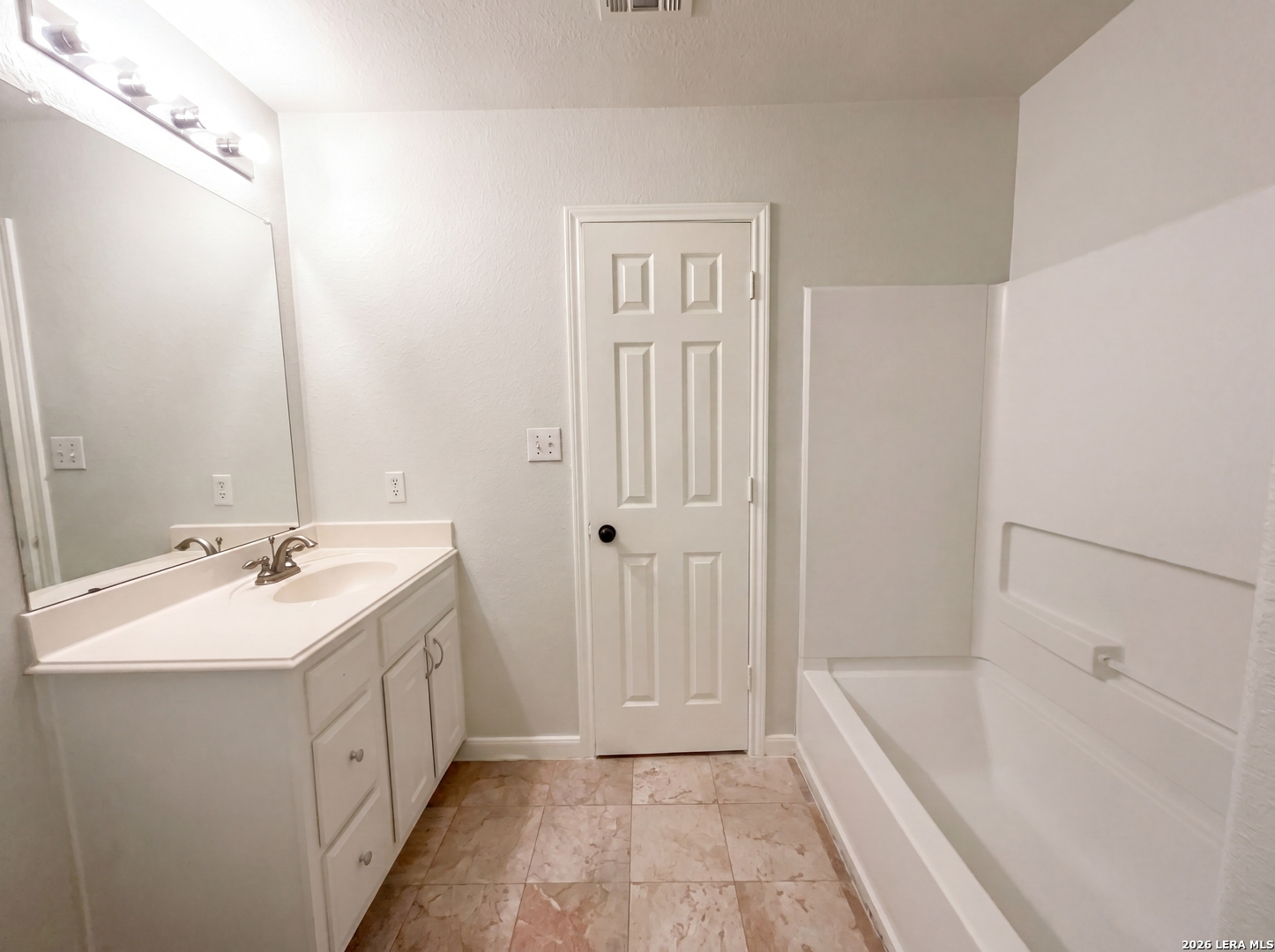 5839 Blonde Canyon San Antonio TX 78252