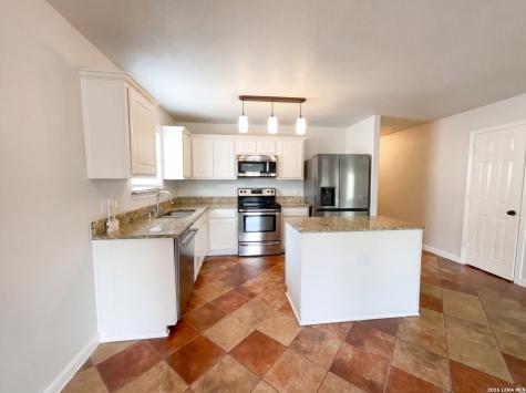 5839 Blonde Canyon San Antonio TX 78252