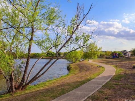 1338 Big Lake San Antonio TX 78245