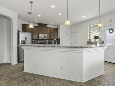 1338 Big Lake San Antonio TX 78245