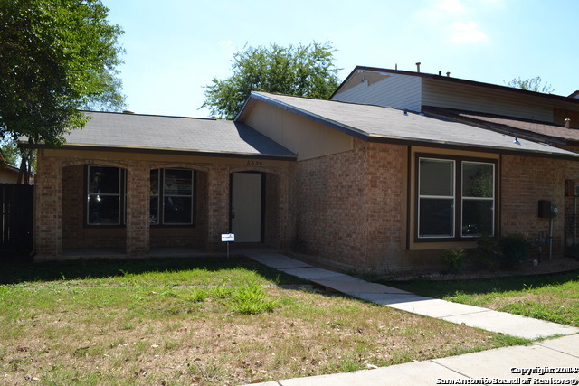 6820 Stockport San Antonio TX 78239