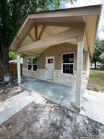 710 Fifth Street Natalia TX 78059