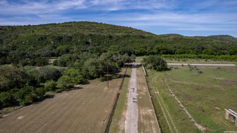 19967 Tx- 127 Concan TX 78881