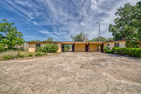 19967 Tx- 127 Concan TX 78881