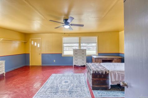 19967 Tx- 127 Concan TX 78881