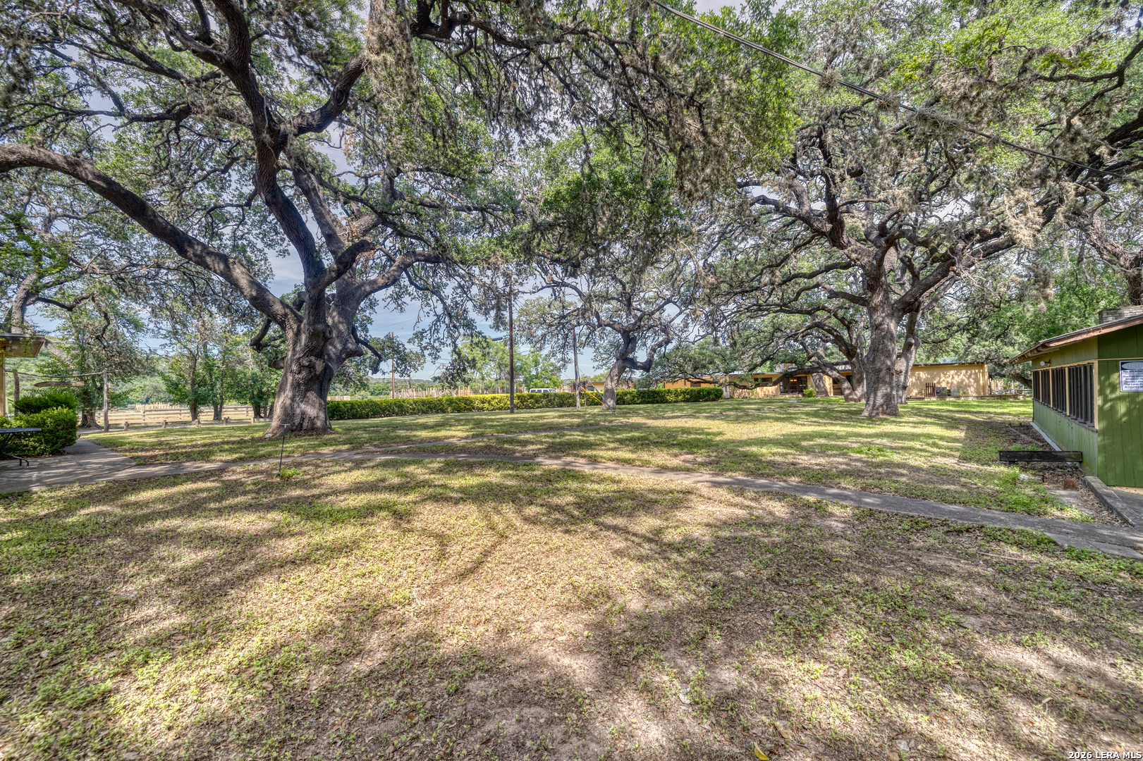 19967 Tx- 127 Concan TX 78881