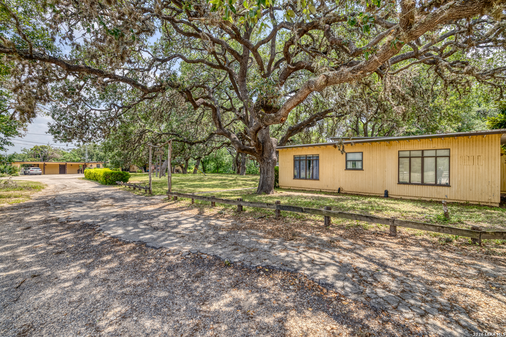 19967 Tx- 127 Concan TX 78881