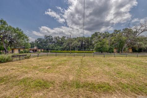19967 Tx- 127 Concan TX 78881
