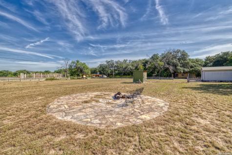 19967 Tx- 127 Concan TX 78881