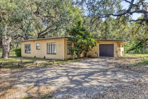 19967 Tx- 127 Concan TX 78881