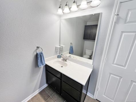 9242 Mare Country San Antonio TX 78254
