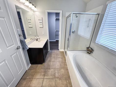 9242 Mare Country San Antonio TX 78254