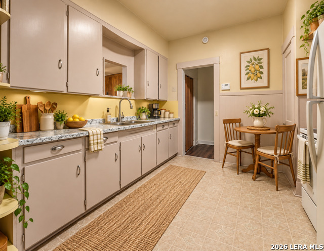 231 Dumoulin Avenue San Antonio TX 78210