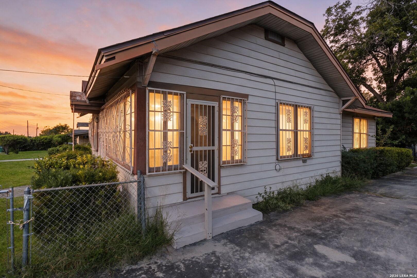 231 Dumoulin Avenue San Antonio TX 78210