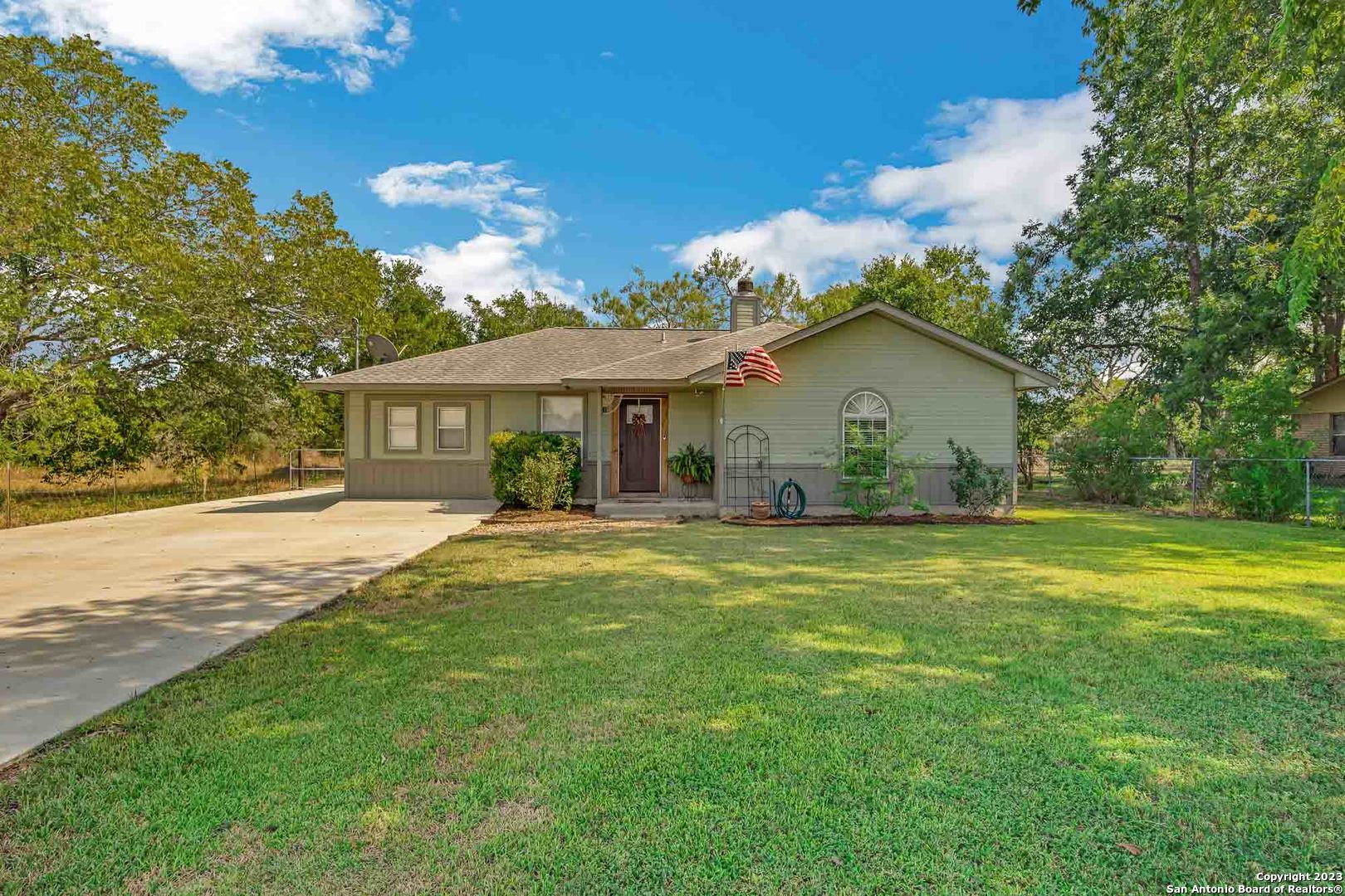 250 Kimball La Vernia TX 78121