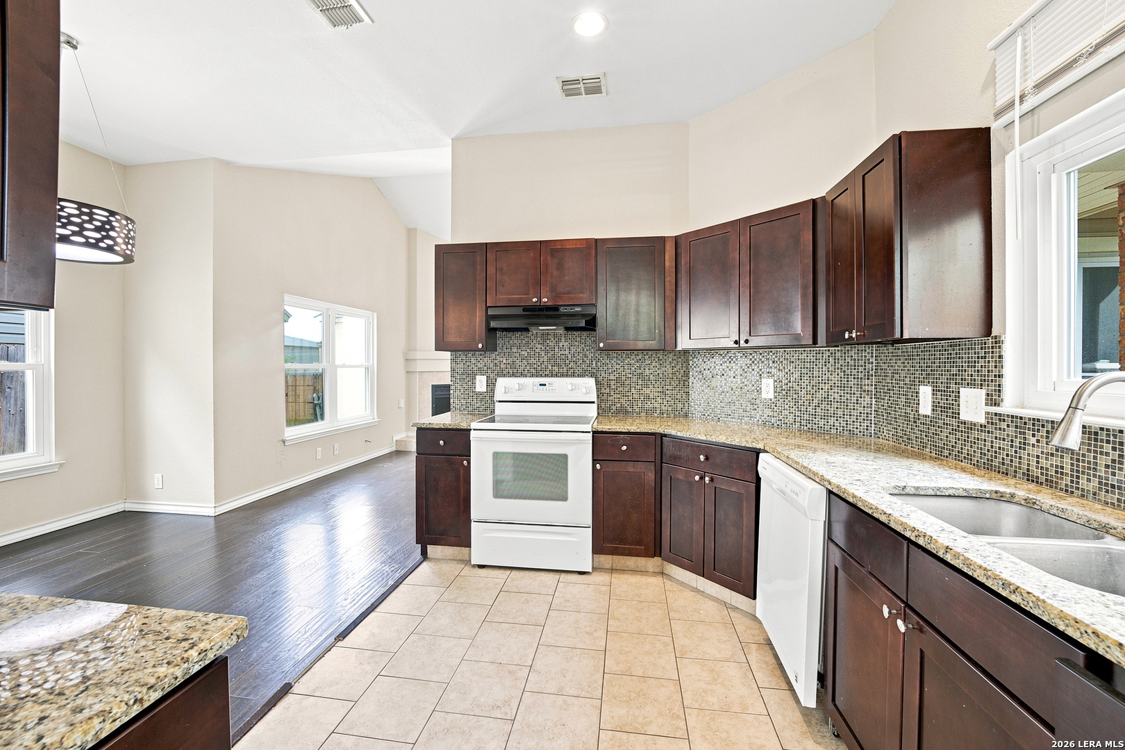 3026 Beacon Field San Antonio TX 78245