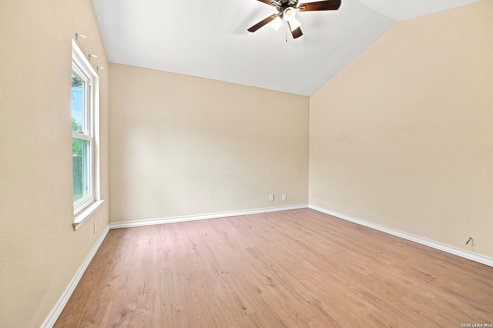 3026 Beacon Field San Antonio TX 78245
