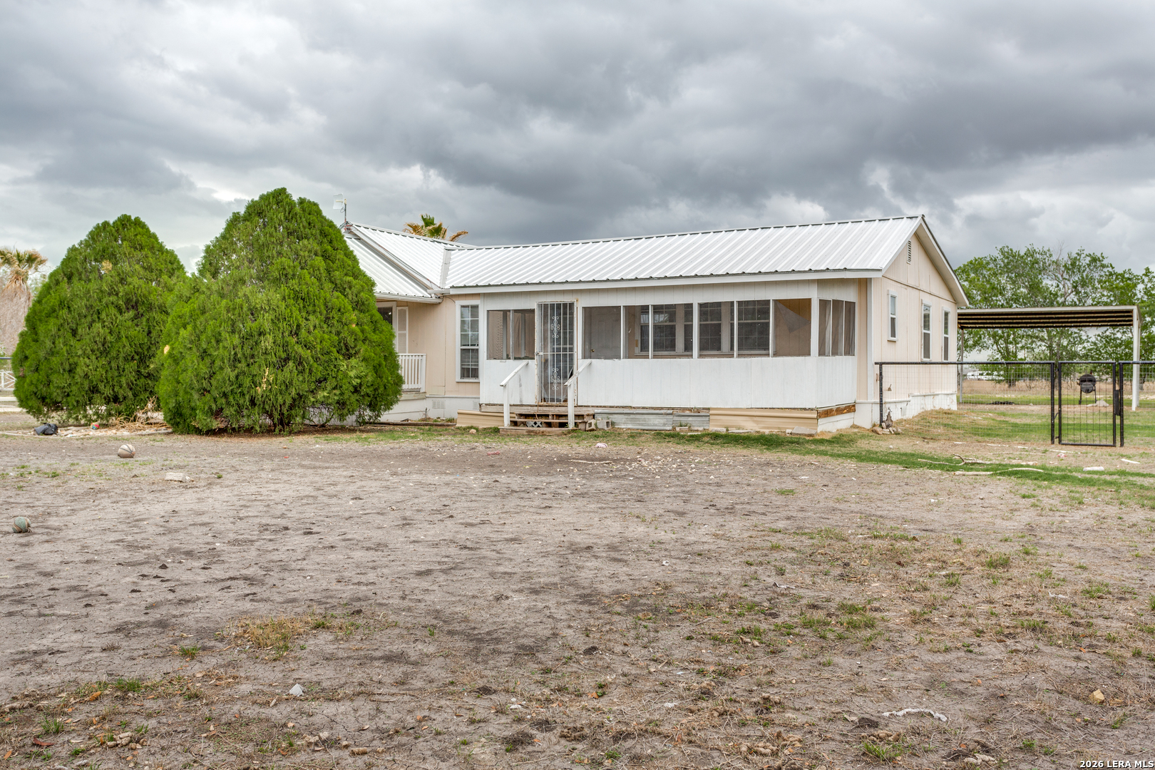 301 E County Road 678 Natalia TX 78059