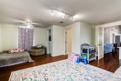 301 E County Road 678 Natalia TX 78059