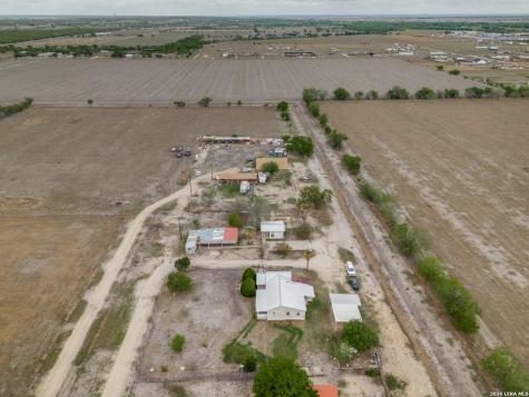 301 E County Road 678 Natalia TX 78059