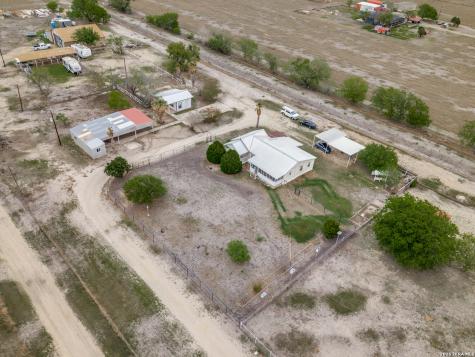 301 E County Road 678 Natalia TX 78059