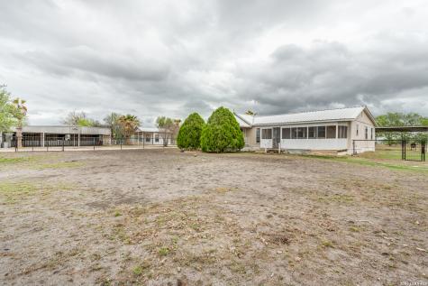 301 E County Road 678 Natalia TX 78059