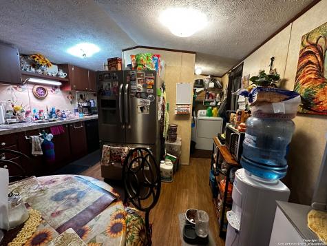 3911 Anaqua Drive Elmendorf TX 78112
