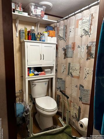 3911 Anaqua Drive Elmendorf TX 78112
