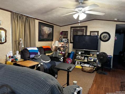 3911 Anaqua Drive Elmendorf TX 78112