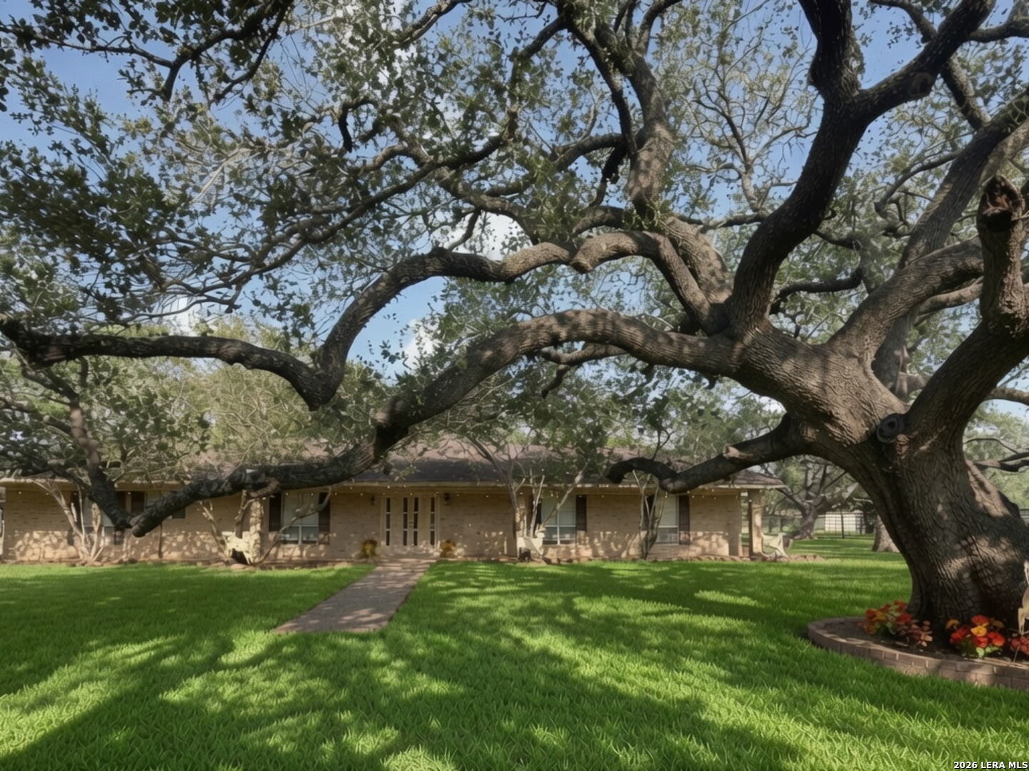 105 Deer Run Pleasanton TX 78064