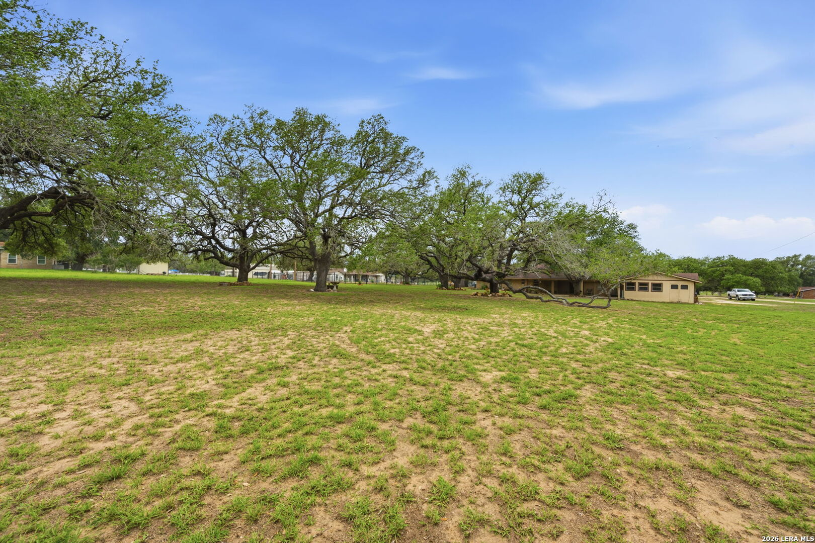 105 Deer Run Pleasanton TX 78064