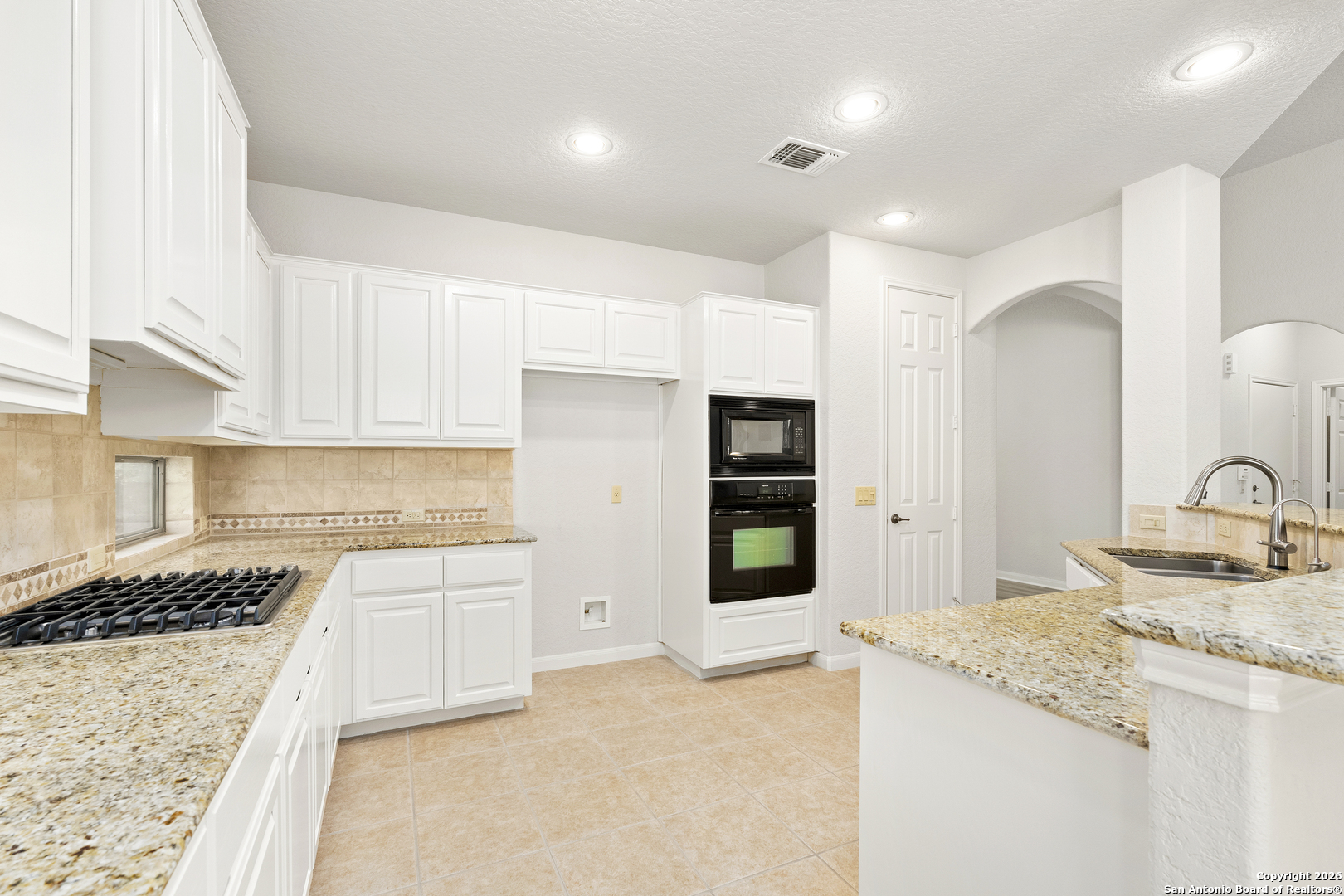 51 Grassmarket San Antonio TX 78259