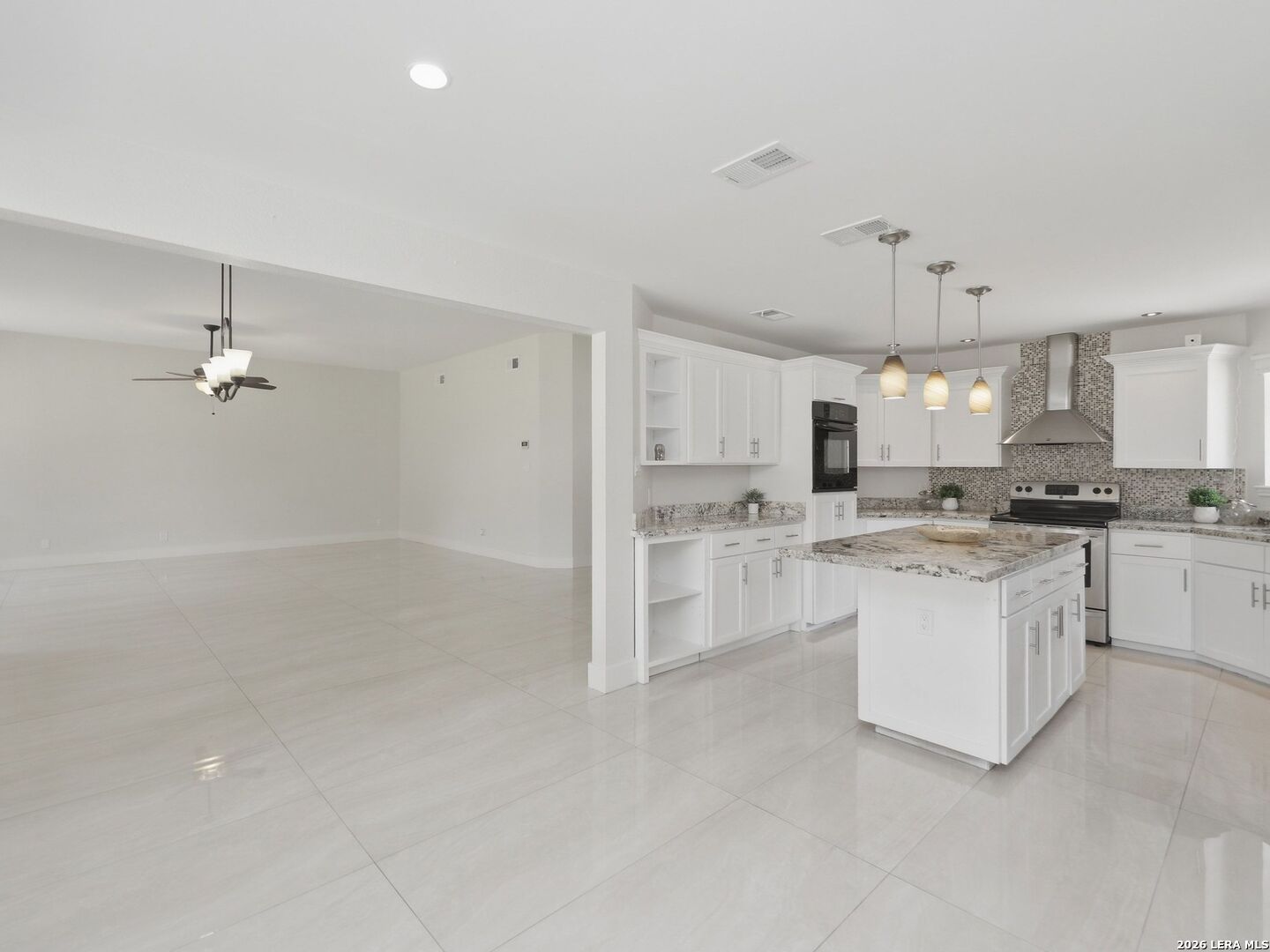 1147 Quail Hollow Laredo TX 78045