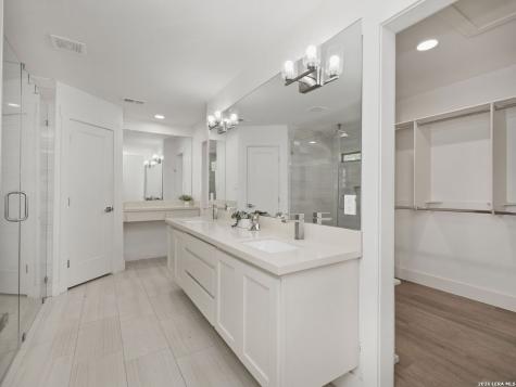 1147 Quail Hollow Laredo TX 78045