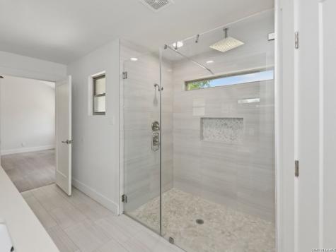 1147 Quail Hollow Laredo TX 78045