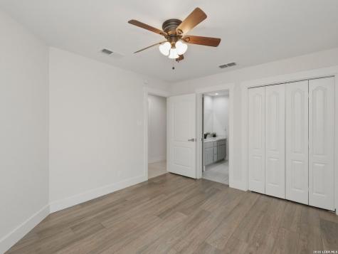 1147 Quail Hollow Laredo TX 78045