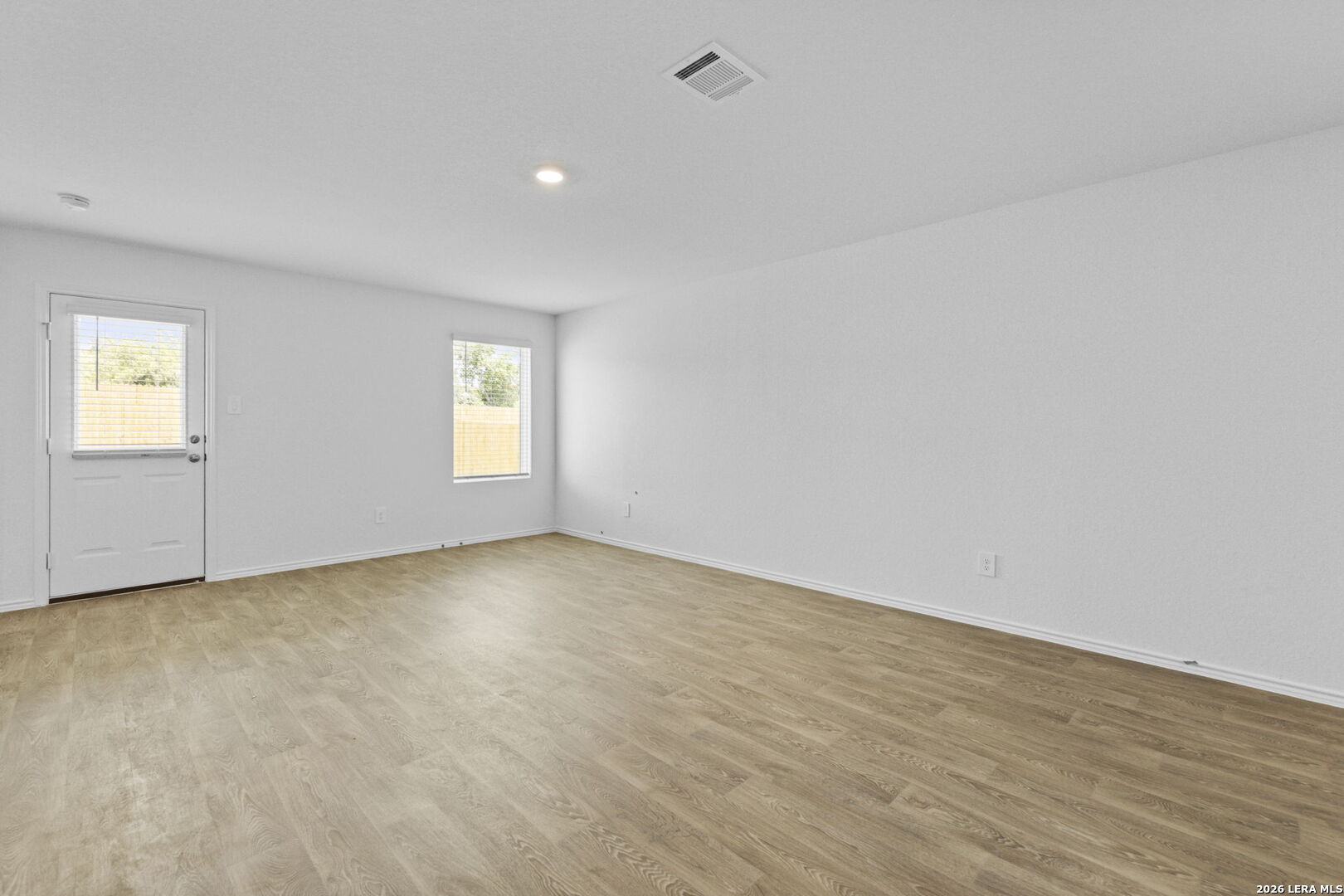 16064 Mahogany Way Elmendorf TX 78112