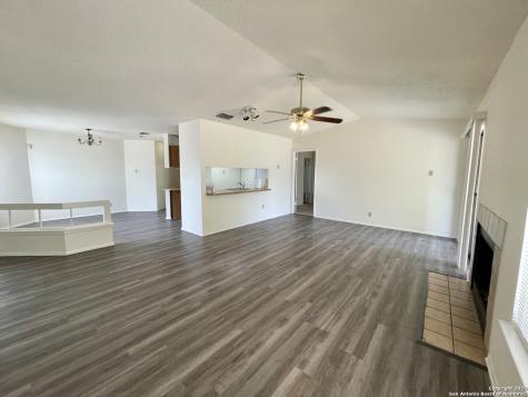 5766 Hawaiian Sun Drive San Antonio TX 78244