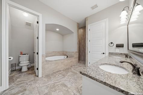 12458 Crow Ranch Boerne TX 78006
