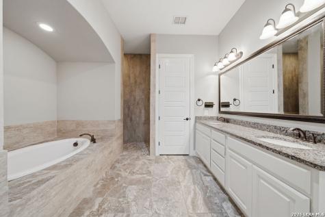 12458 Crow Ranch Boerne TX 78006