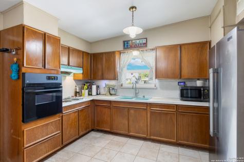 7518 Buckskin San Antonio TX 78227