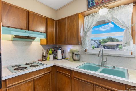 7518 Buckskin San Antonio TX 78227