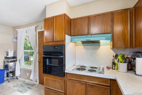 7518 Buckskin San Antonio TX 78227