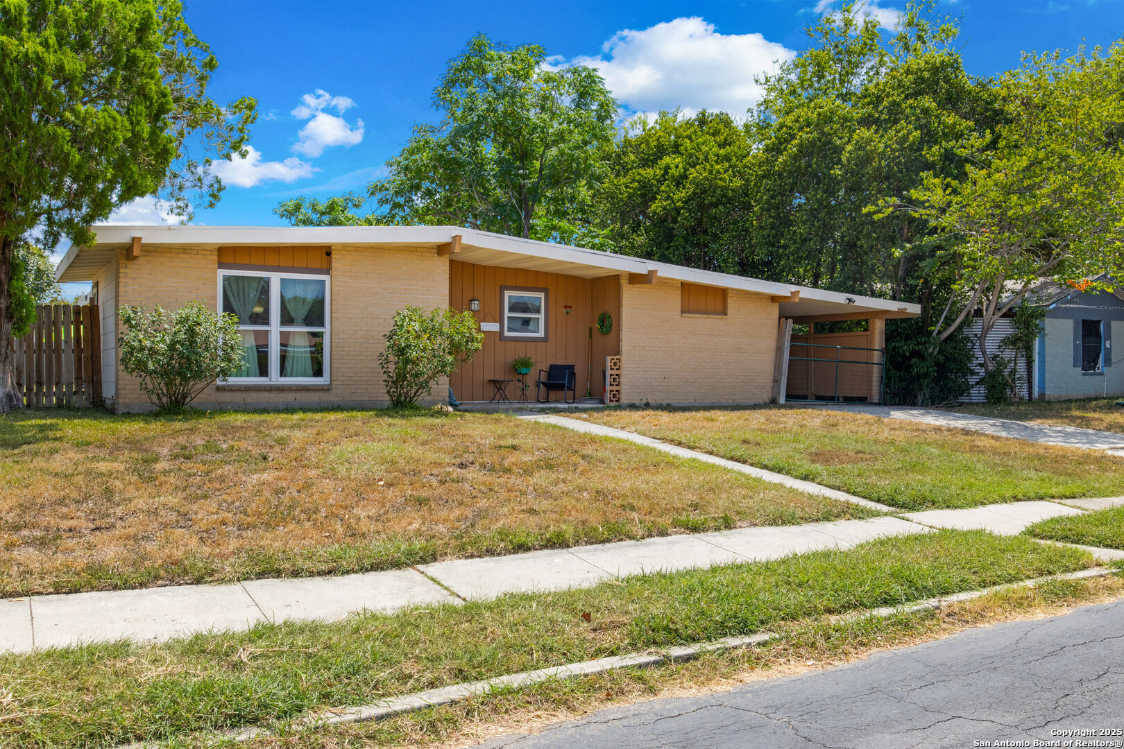 7518 Buckskin San Antonio TX 78227