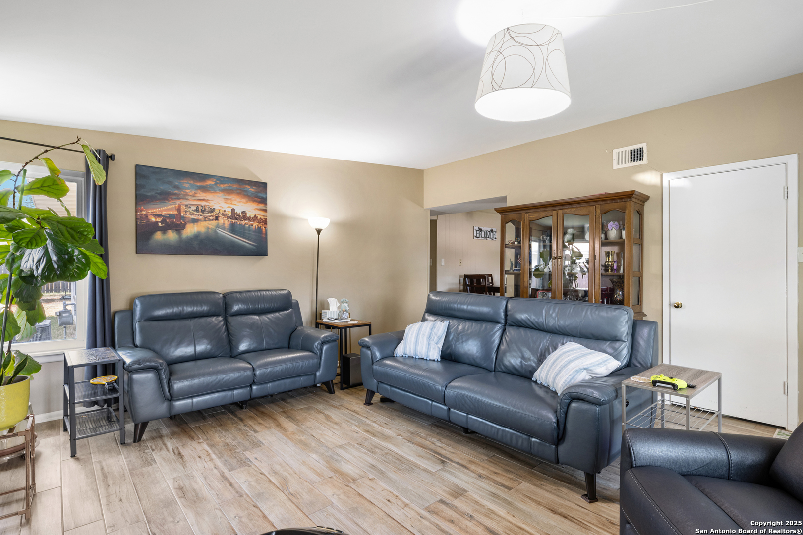 7518 Buckskin San Antonio TX 78227