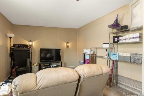 7518 Buckskin San Antonio TX 78227